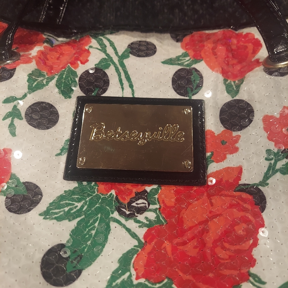 NWOT Betsey Johnson Large Sequined Tote Bag - Picture 2 of 4